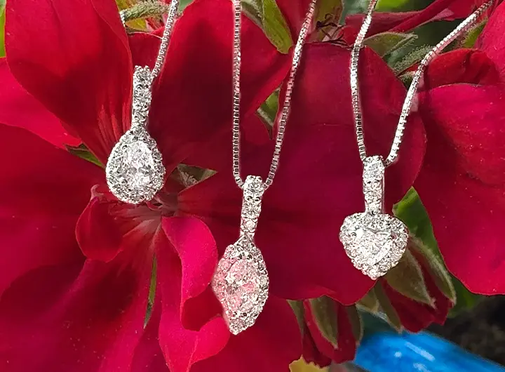 goccia d eternita collana in diamanti