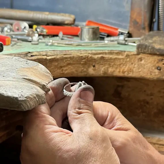 servizi riparazioni gioielli e oro