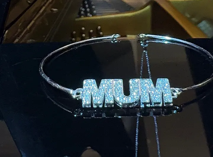 un amore una melodia bracciale diamanti mamma